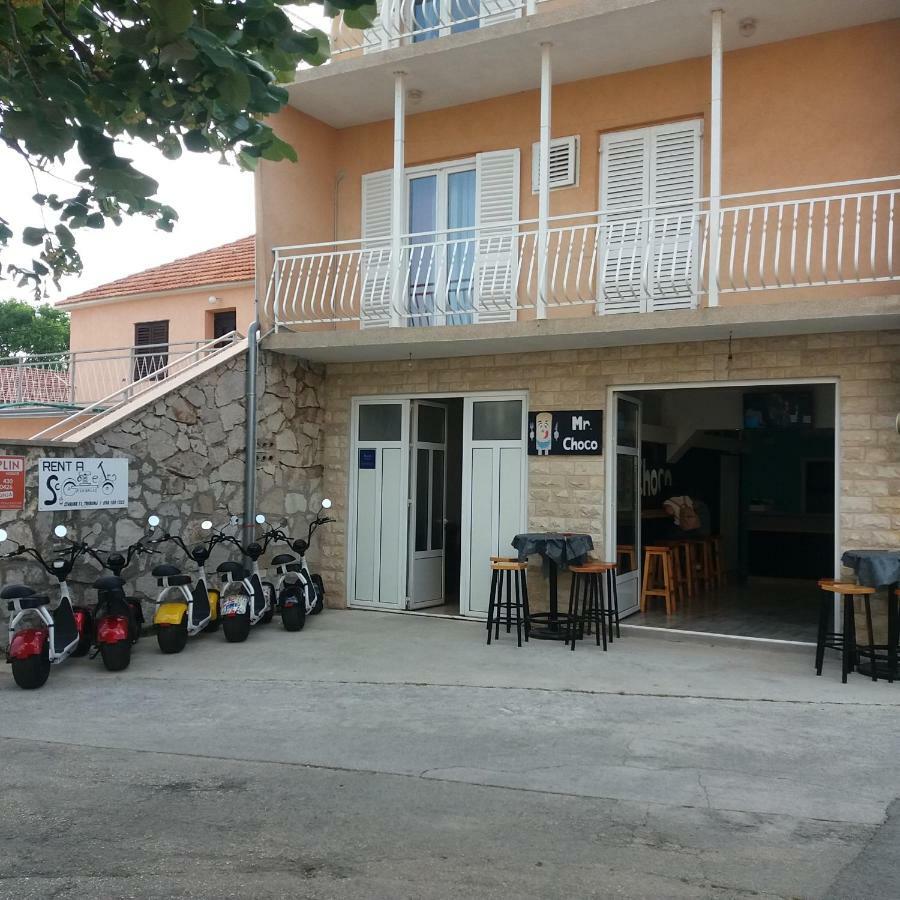 Danijela * Tribunj (Sibenik-Knin)